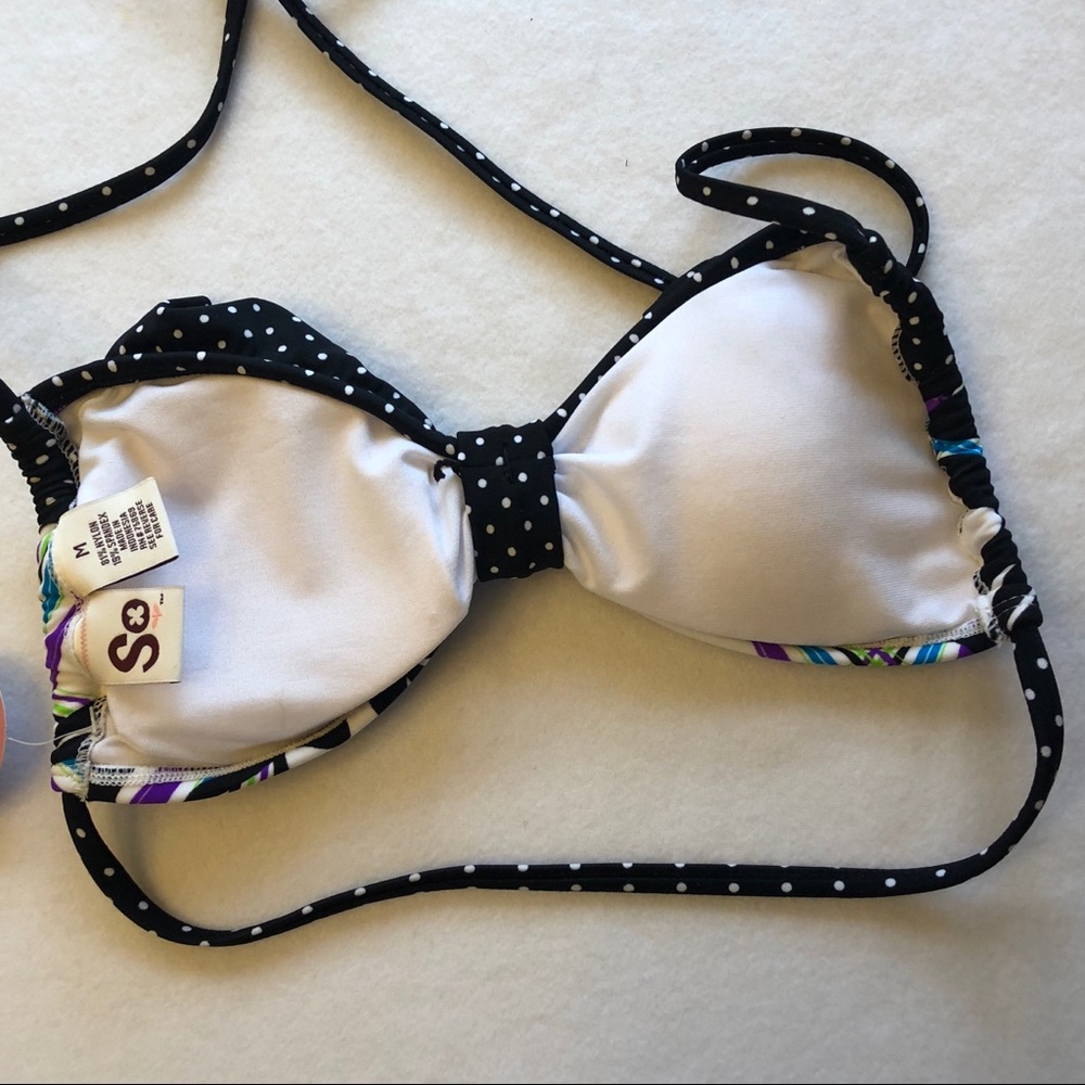 NWT Bathing Suit Top. Size M. - Picture 3 of 3